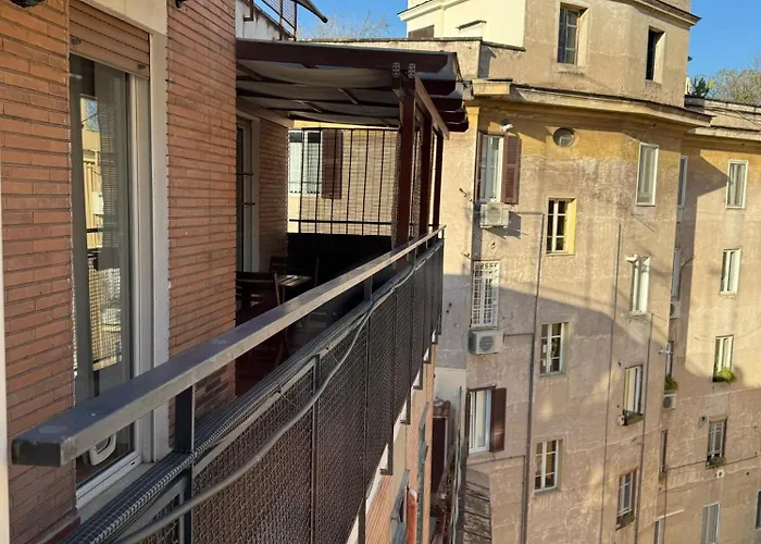 Apartament Splendido Attico Con Terrazza A Trastevere Rzym